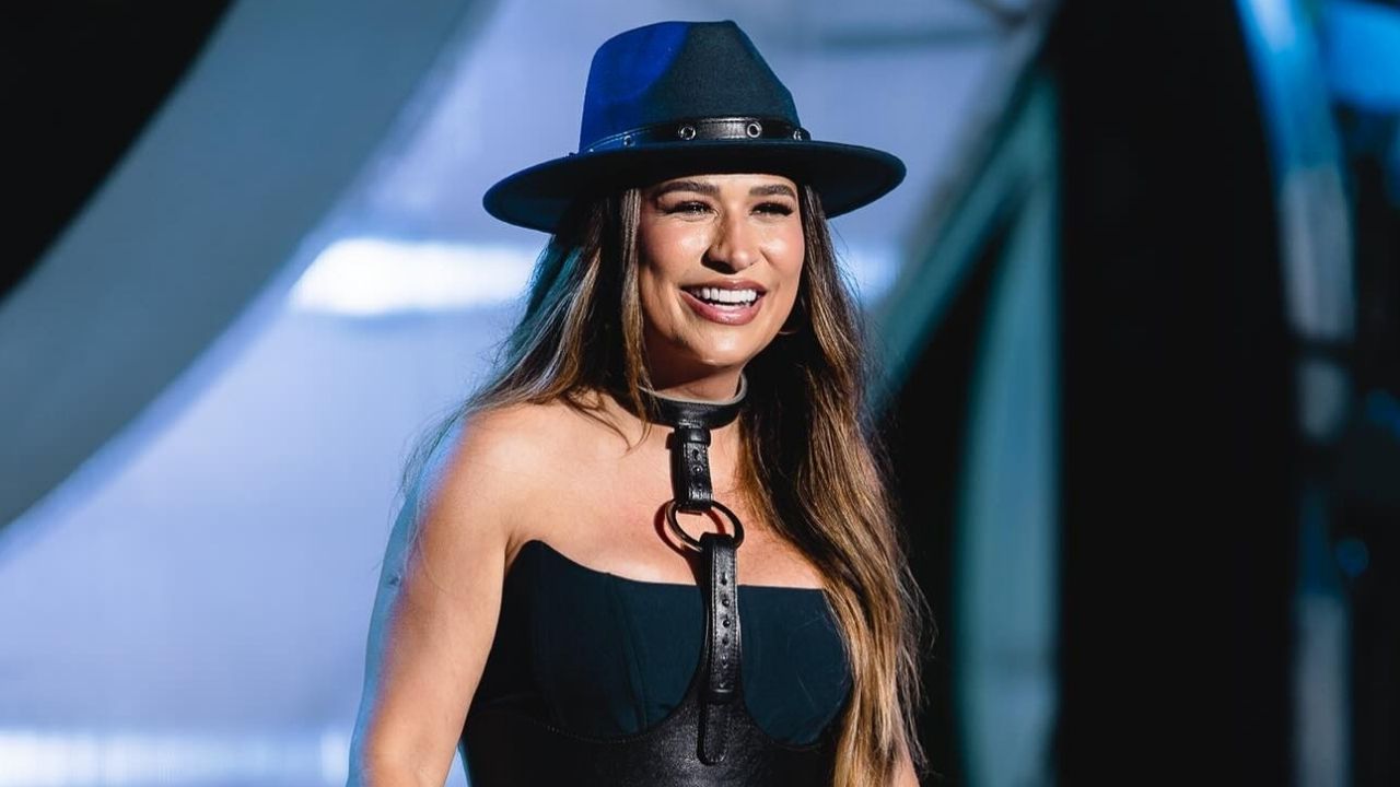 Imagem JPG, Simone Mendes faz apresentação inédita em premiação do GRAMMY 2024