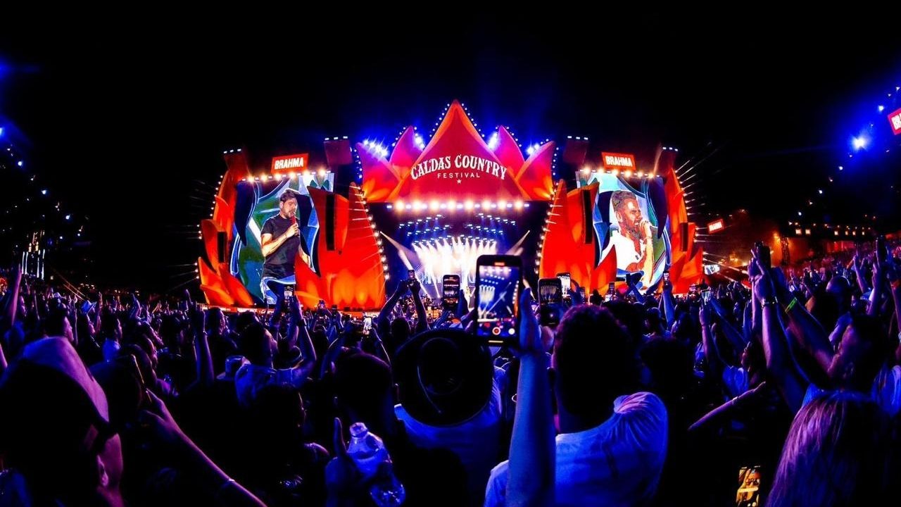 Imagem JPG, Mari Fernandez se prepara para agitar trio elétrico do Caldas Country Festival 2024 e promete show inesquecível