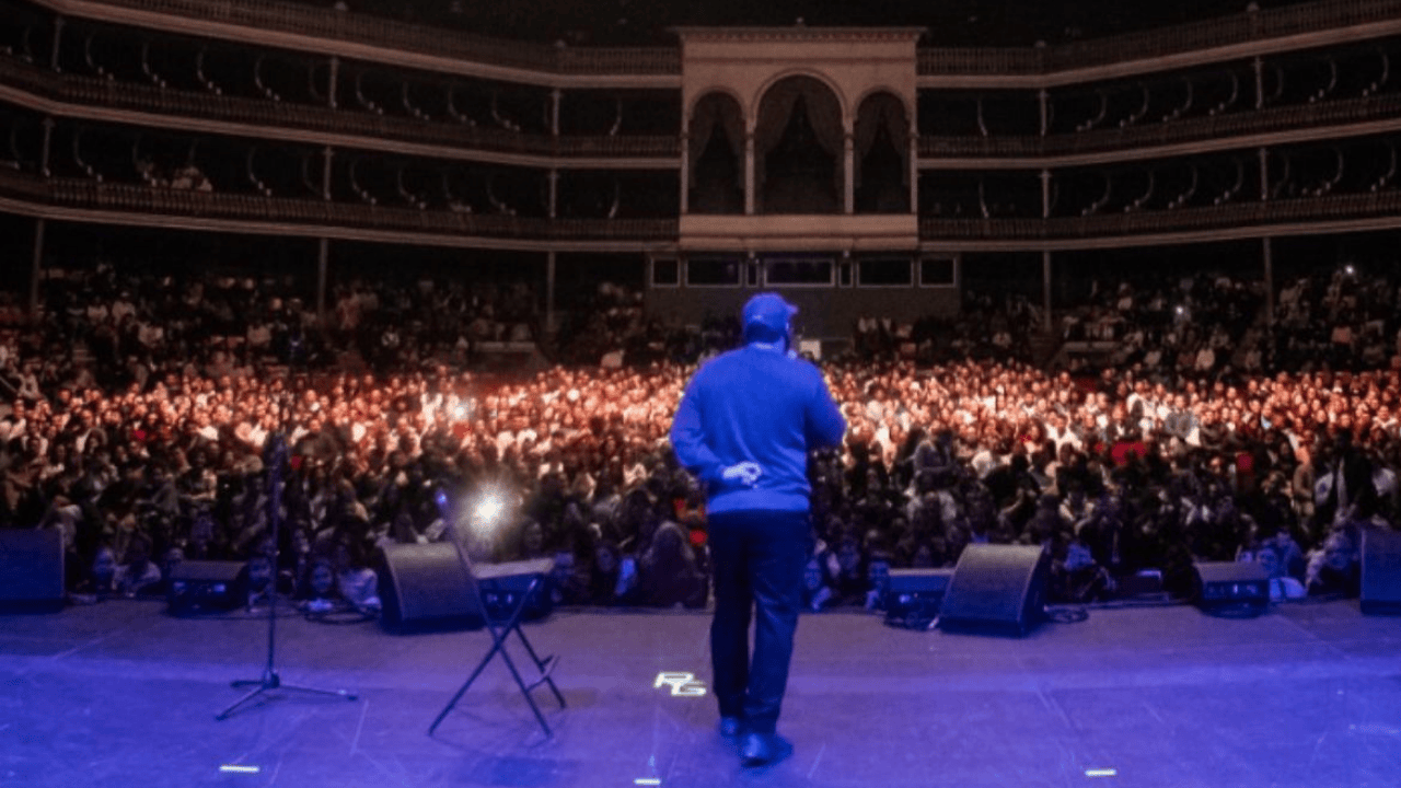Imagem JPG, Raphael Ghanem faz história e leva 30 mil pessoas aos teatros portugueses