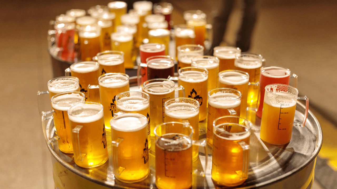 Imagem JPG, Festival Parada Beer chega em Goiânia em maio com mais de 25 rótulos de cervejas artesanais e atrações musicais