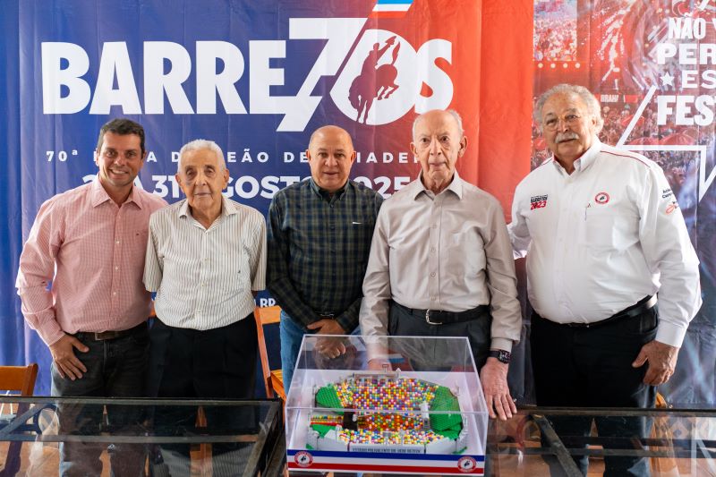 Imagem JPG, Homenagens e comemoração de 70 anos de fundação marcam Assembleia de Os Independentes