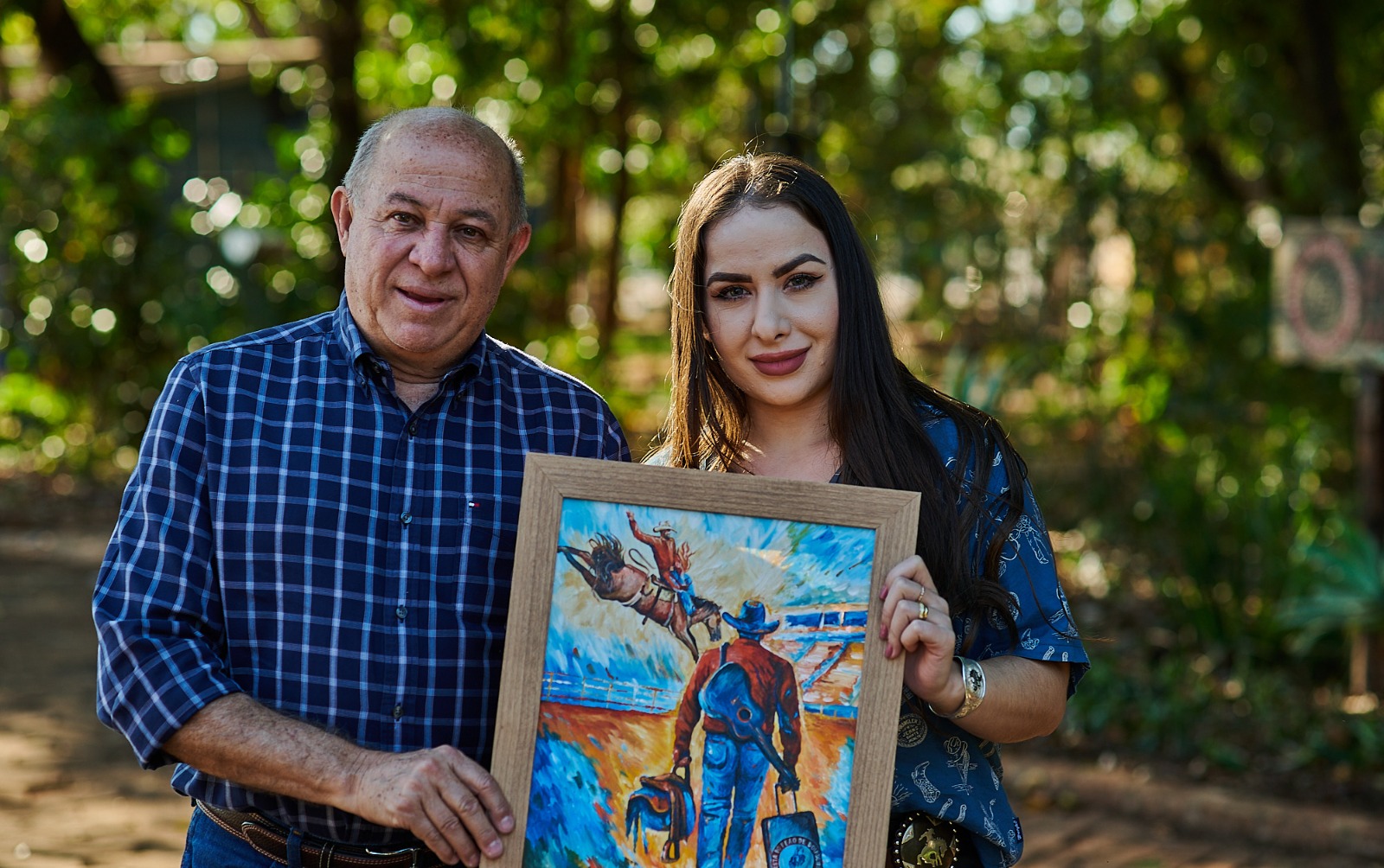 Imagem JPG, Artista mineira homenageia os 70 anos da Festa do Peão de Barretos no cartaz oficial da edição 2025