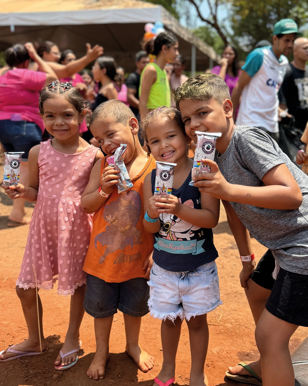 Imagem JPG, Trilhas da Amazônia leva doçura e solidariedade ao Residencial JK no Dia das Crianças
